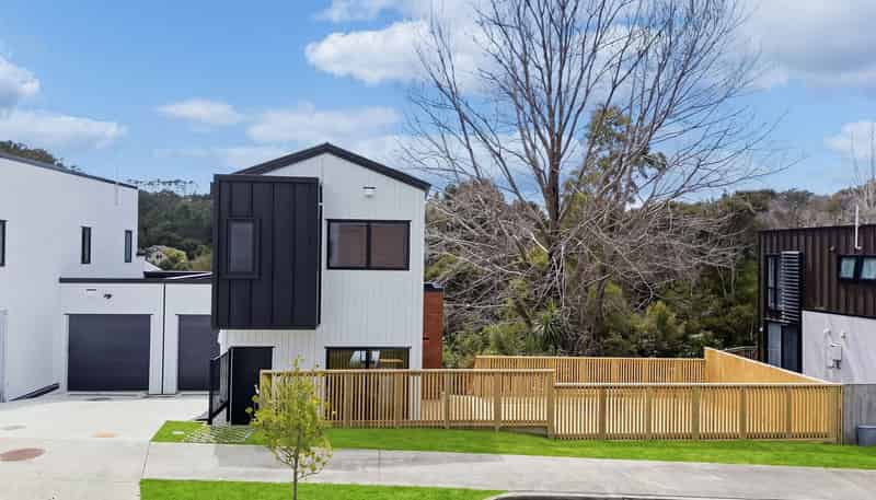 6 Waka Street, Albany