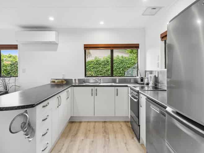 Flat 2/100 Cambria Street, Nelson City