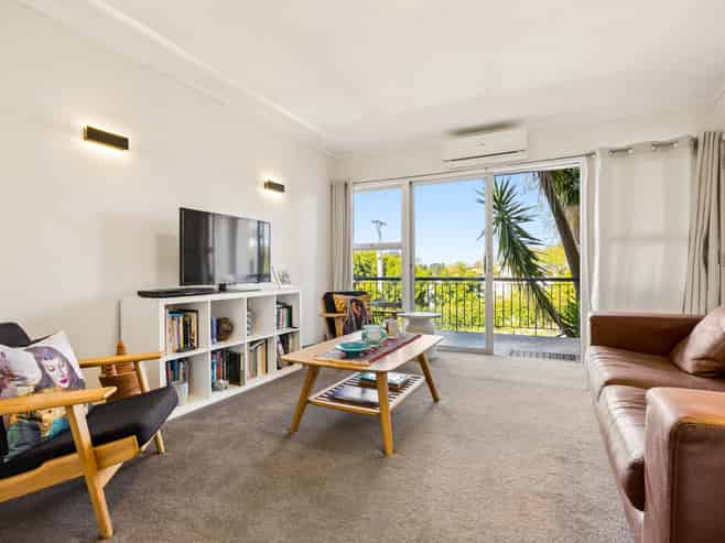 3/23B Hillsborough Road, Hillsborough