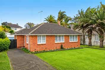 9 Clutha Crescent, Clover Park
