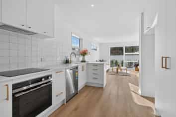 5/46 Cuba Street, Petone
