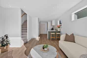 5/46 Cuba Street, Petone