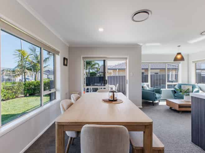 12 Omega Place, Coastlands