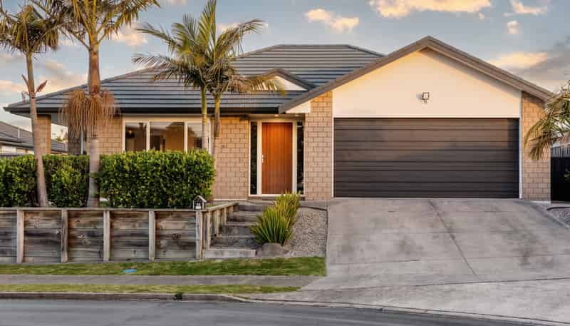 12 Omega Place, Coastlands