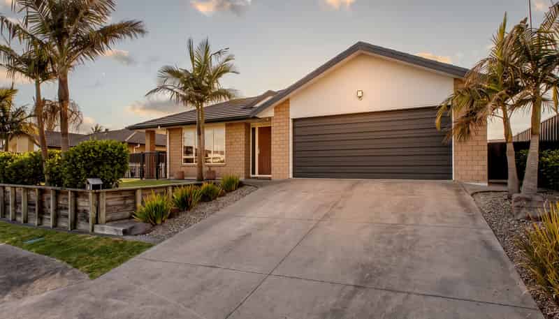 12 Omega Place, Coastlands