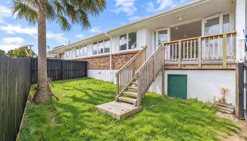 2/13A Frost Road, Mount Roskill