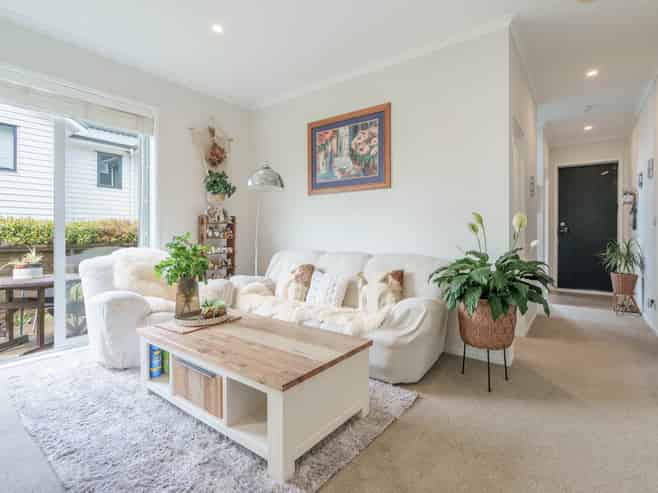 9 Boardwalk Rise, Long Bay