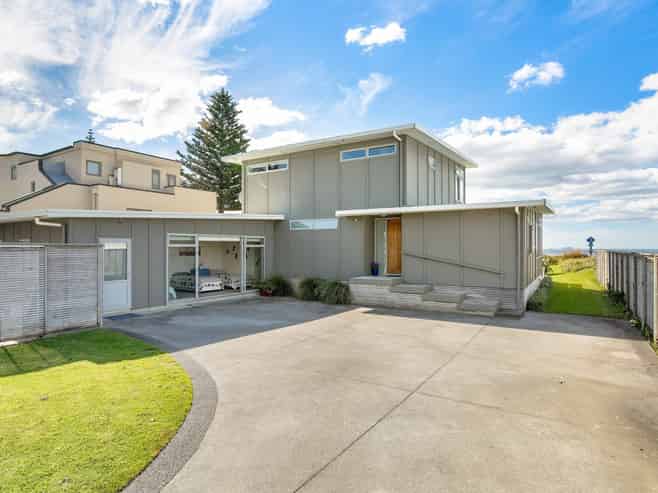 108B Seaview Road, Whangamata