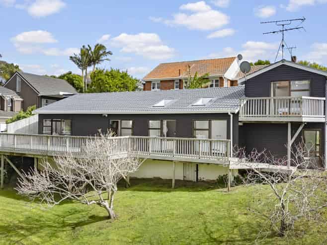 2/26 Huron Street, Takapuna