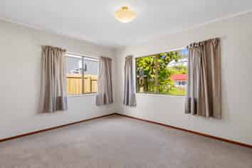 73 Powrie Street, Glenfield