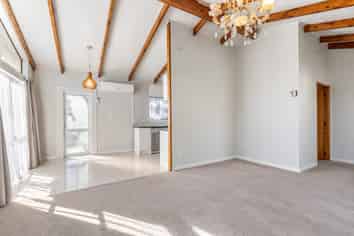 73 Powrie Street, Glenfield