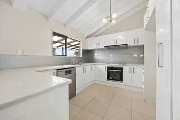 7A & 1/7A Tirimoana Road, Te Atatu South
