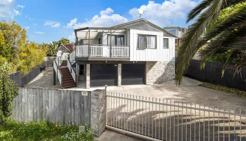 7A & 1/7A Tirimoana Road, Te Atatu South