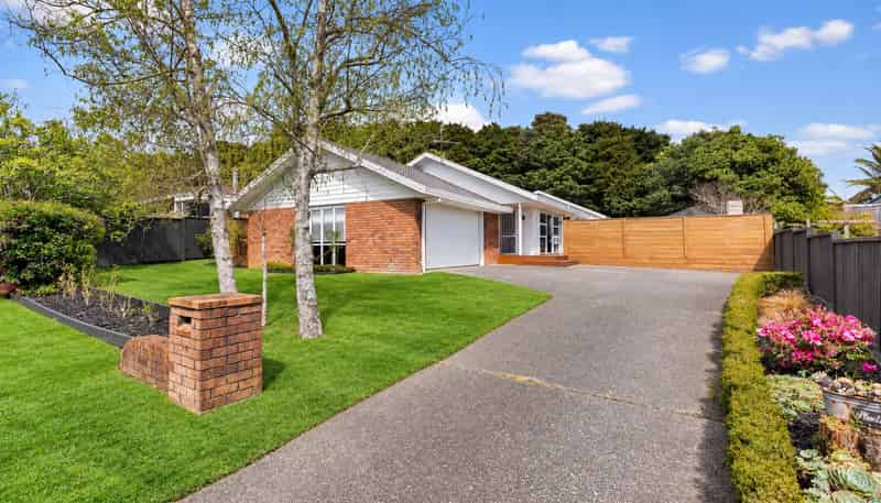 54 Kuripaka Crescent, The Gardens