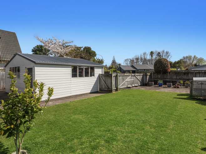 27 Beach Street, Whakatane