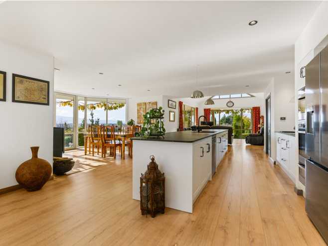 2 Fairway Drive, Bridge Hill