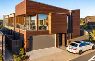 2C Omahina Street, Raglan