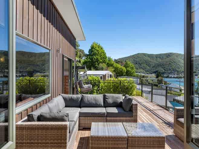 354b Waikawa Road, Waikawa