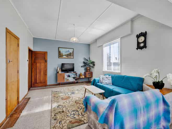 67 King Street, Opunake