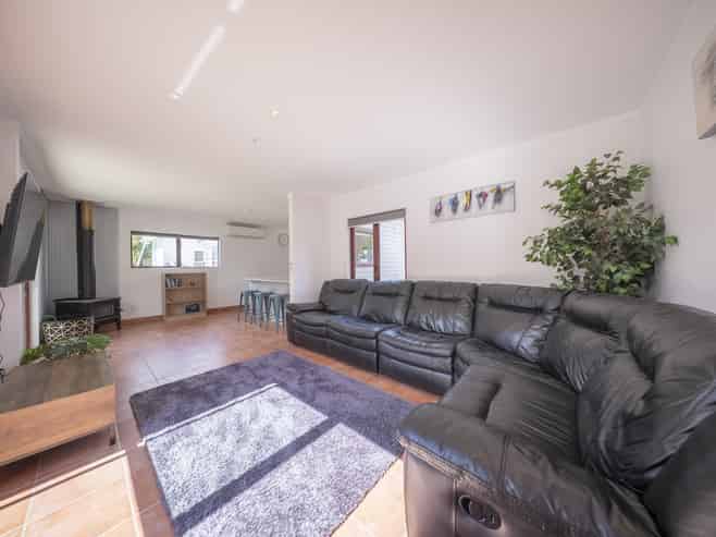 13 View Street, Manapouri