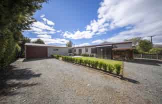13 View Street, Manapouri