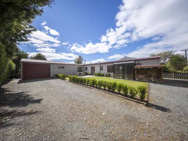 13 View Street, Manapouri