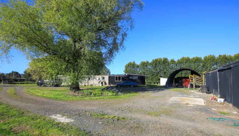 6716 State Highway 2, Netherton