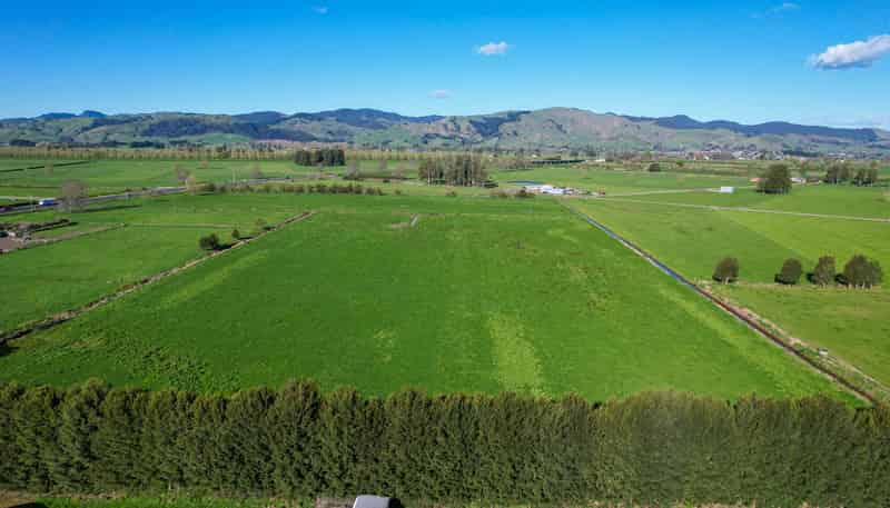 6716 State Highway 2, Netherton
