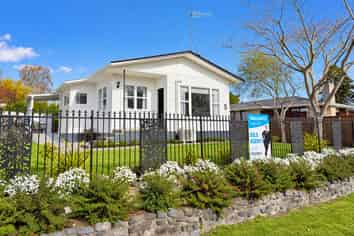 5 Limbrick Street, Waipawa