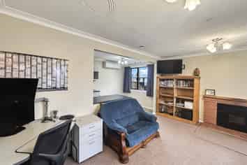 137 Edinburgh Crescent, Waikiwi