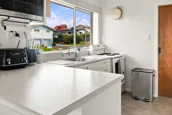 28 Albatross Road, Red Beach
