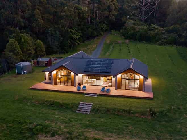 296A Surrey Hill Road, Oakura