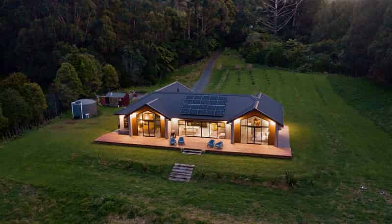 296A Surrey Hill Road, Oakura