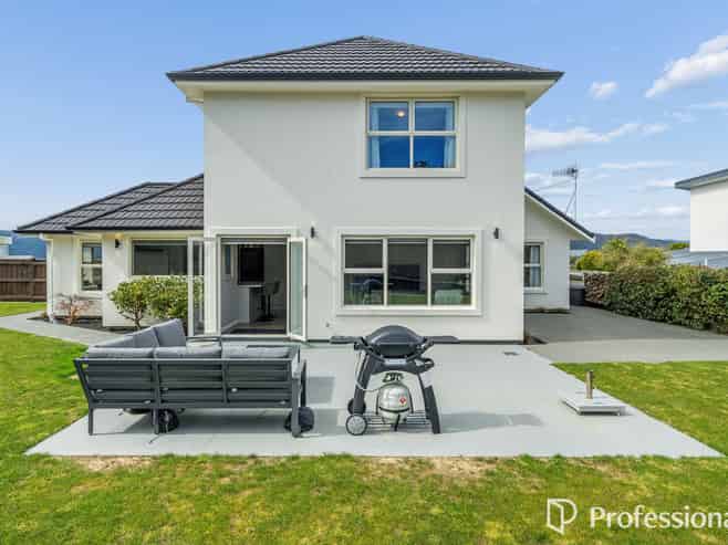 95 Redvers Drive, Belmont