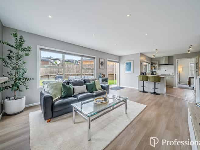 95 Redvers Drive, Belmont