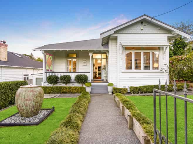 59 Huka Road, Birkenhead