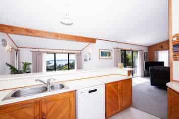 5 Puketiro Place, Paihia
