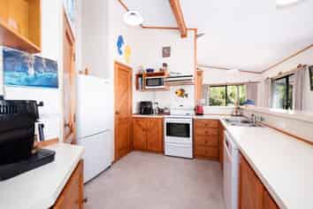 5 Puketiro Place, Paihia