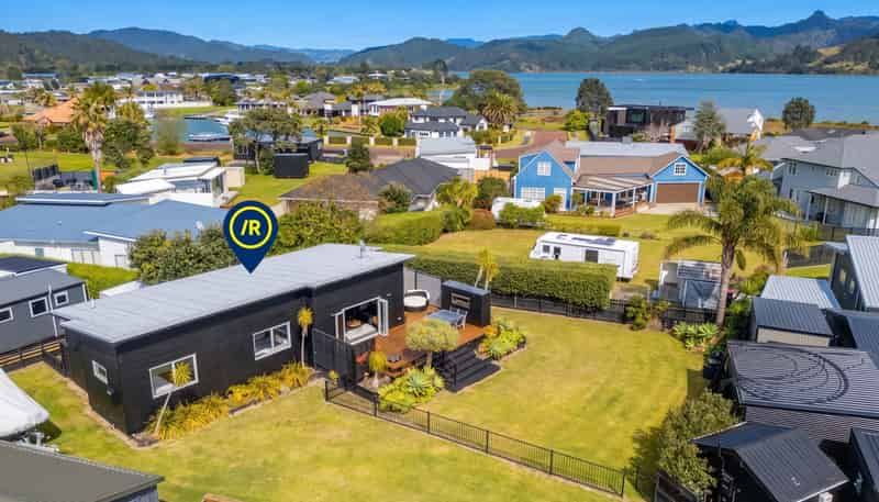 7 Ajax Head, Pauanui