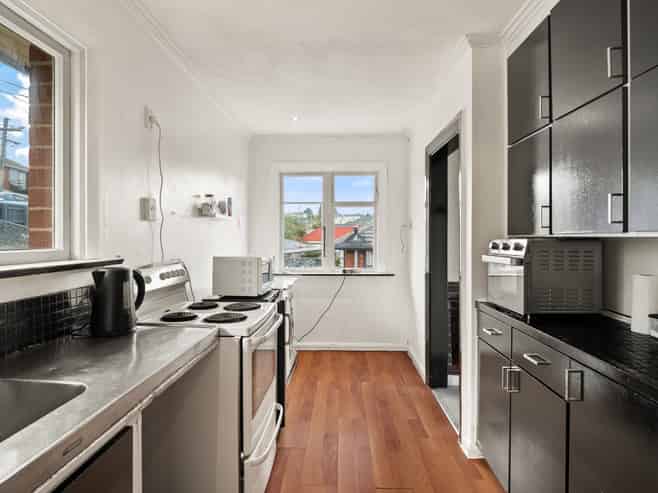 26 Waldron Crescent, Green Island