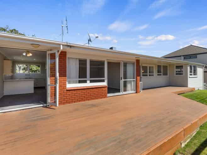 1 Weka Street, Matua