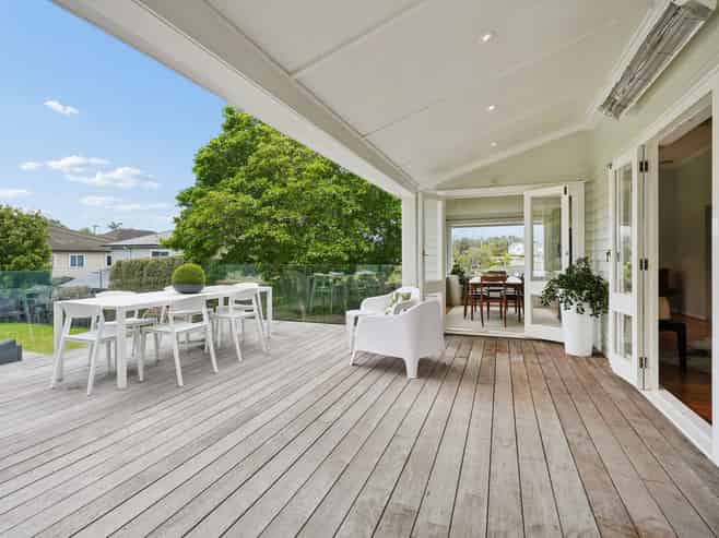 22 Belle Vue Avenue, Northcote Point