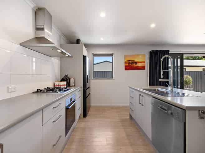 2 Preston Drive, Arrowtown