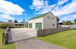 100 Exeter Road, Whangamata