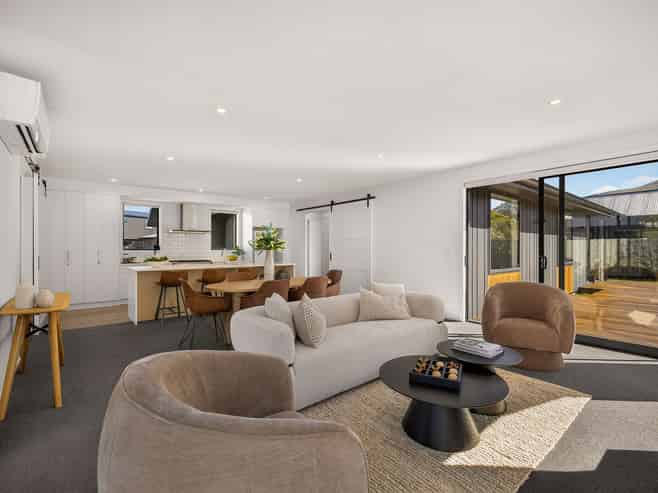 14 Hicks Road, Lower Shotover