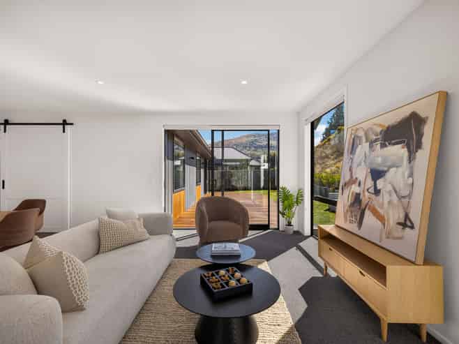 14 Hicks Road, Lower Shotover