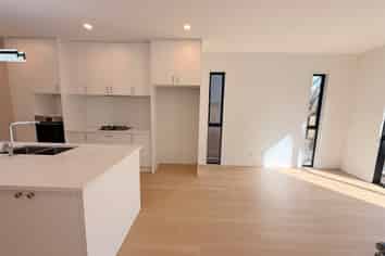 10 Rewi Street, Torbay