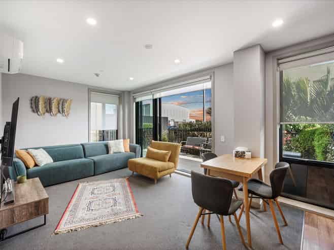103/2 Launch Road, Hobsonville