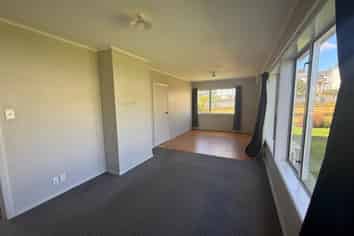 27A Loongana Street, Waitangirua
