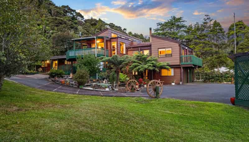 111 Te Henga Road, Waitakere